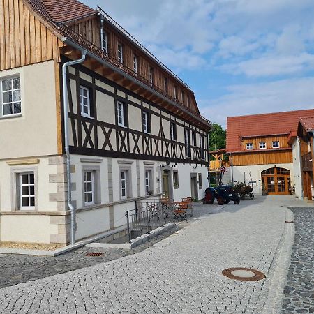 Familien- Und Apartmenthotel Lerchenberghof Walddorf  Экстерьер фото