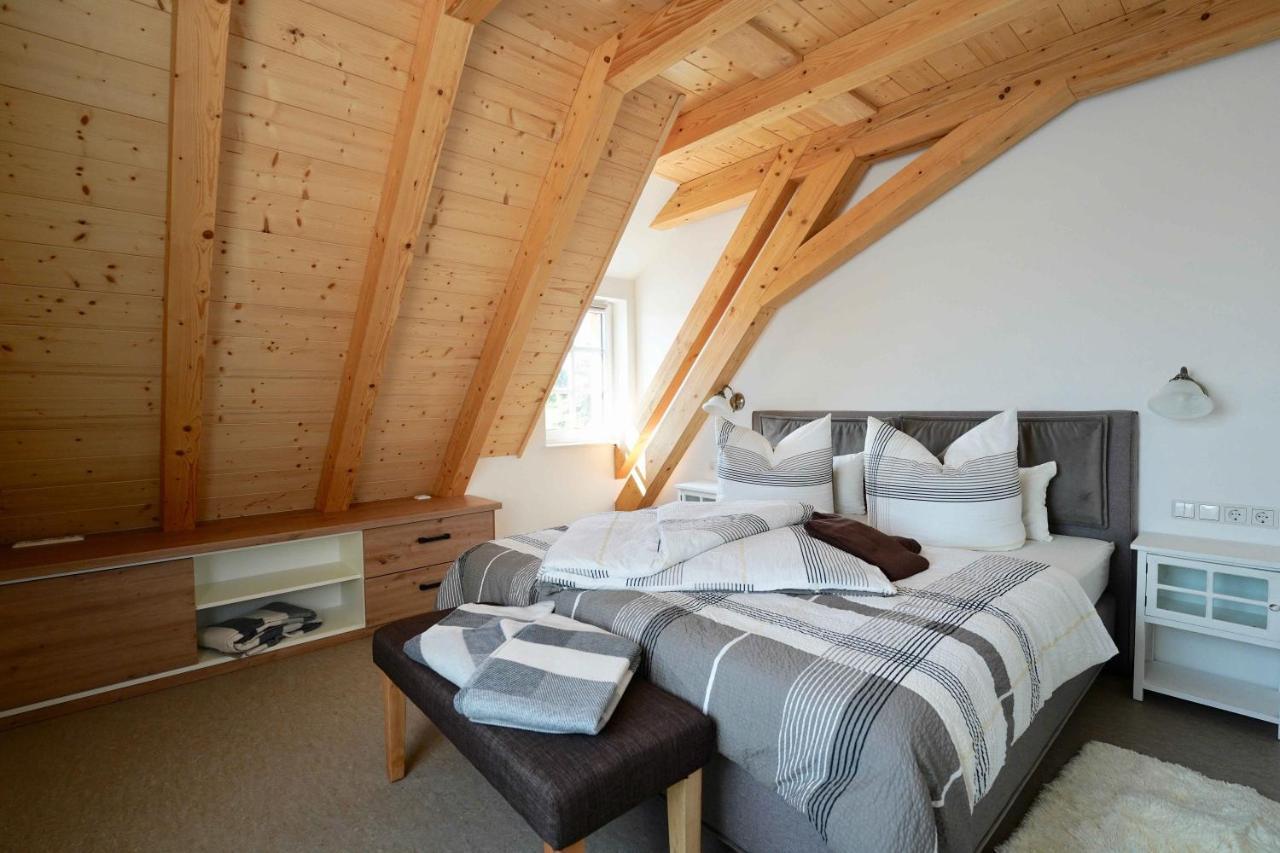 Familien- Und Apartmenthotel Lerchenberghof Walddorf  Экстерьер фото