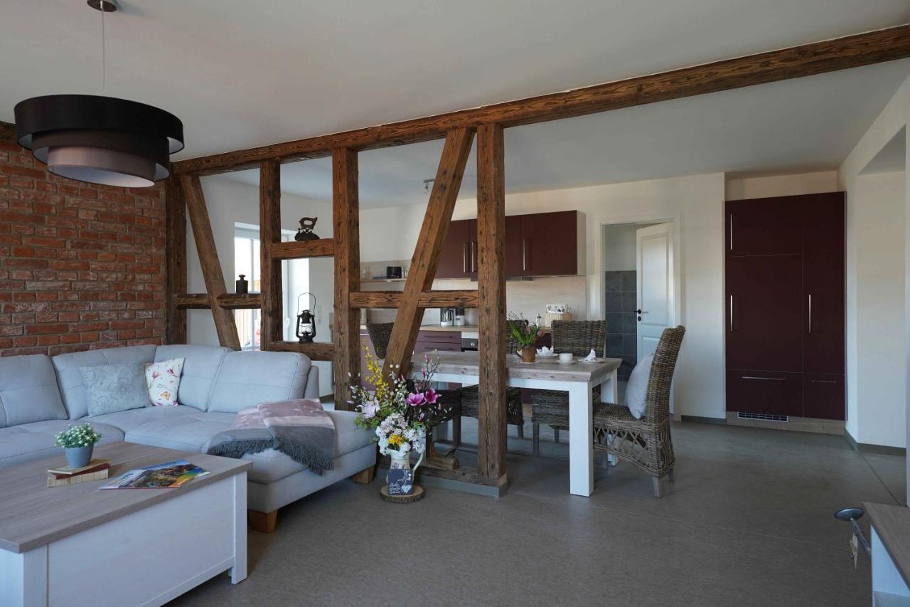 Familien- Und Apartmenthotel Lerchenberghof Walddorf  Экстерьер фото
