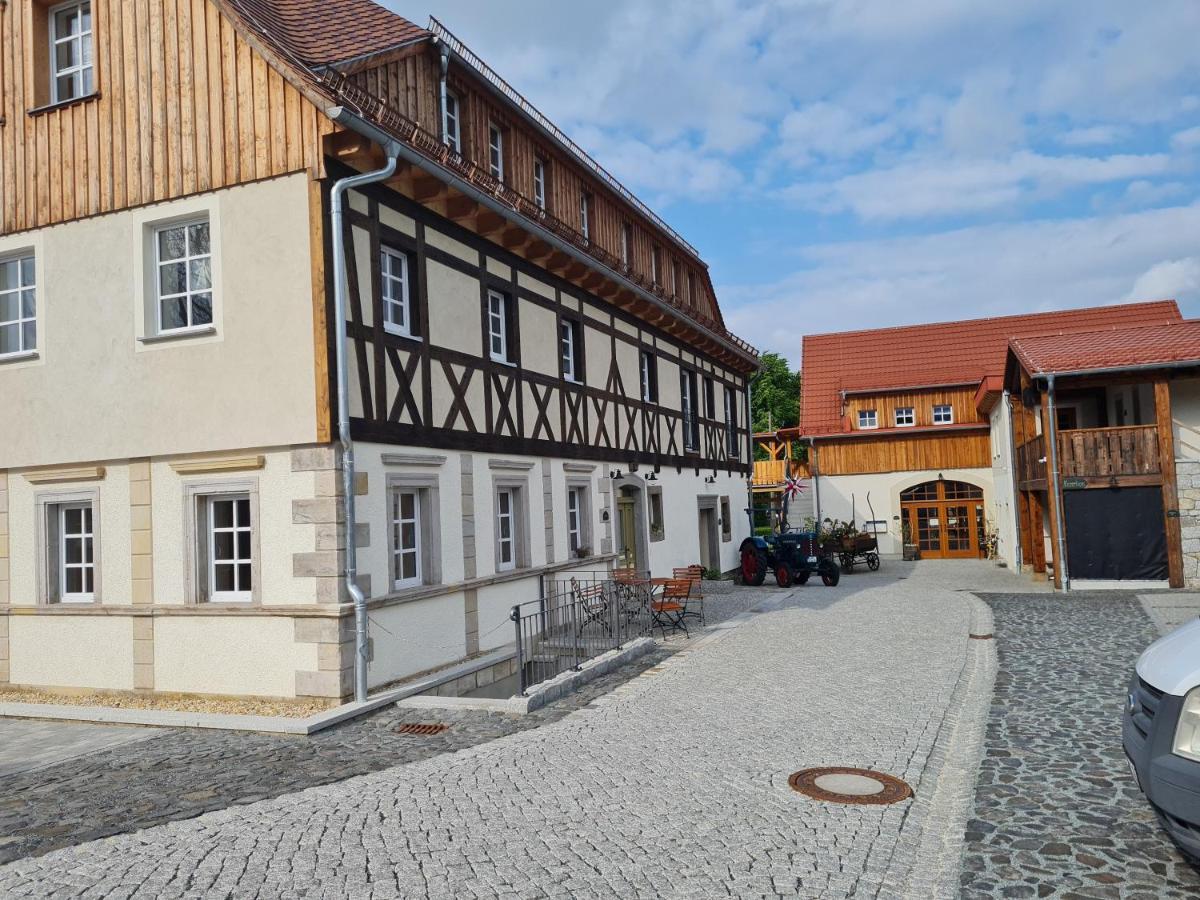 Familien- Und Apartmenthotel Lerchenberghof Walddorf  Экстерьер фото