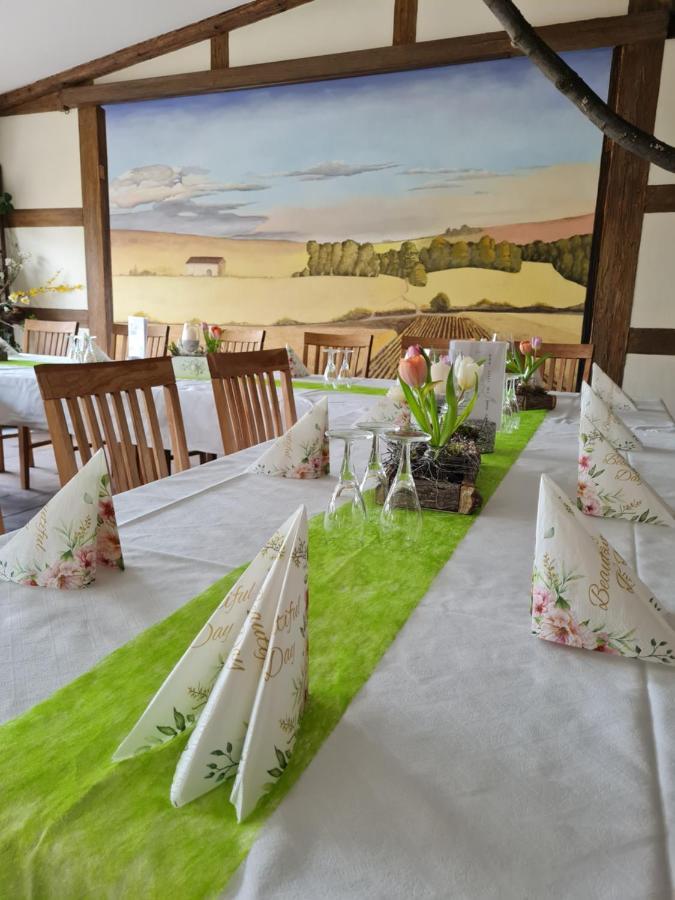 Familien- Und Apartmenthotel Lerchenberghof Walddorf  Экстерьер фото