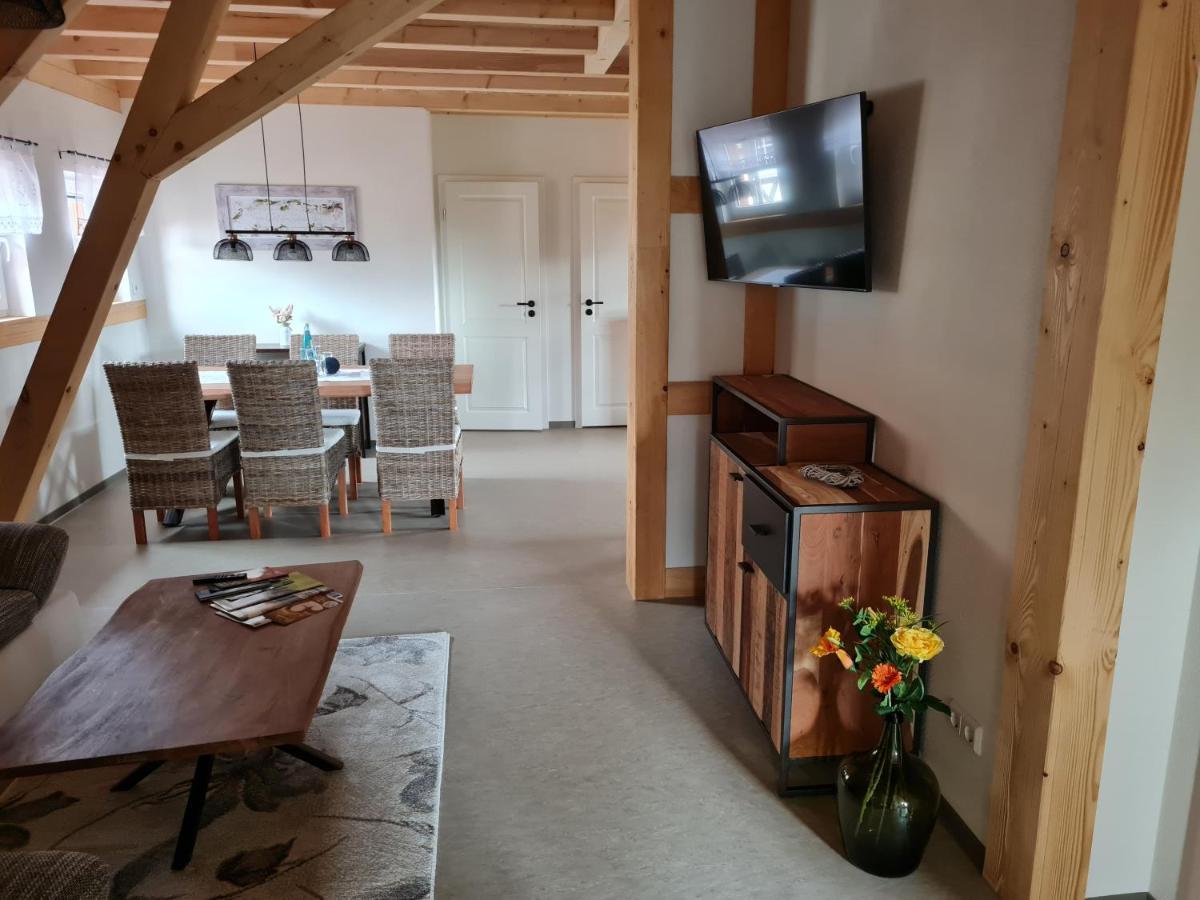 Familien- Und Apartmenthotel Lerchenberghof Walddorf  Экстерьер фото