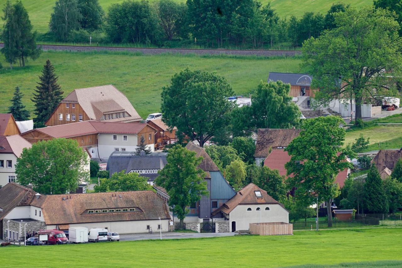 Familien- Und Apartmenthotel Lerchenberghof Walddorf  Экстерьер фото