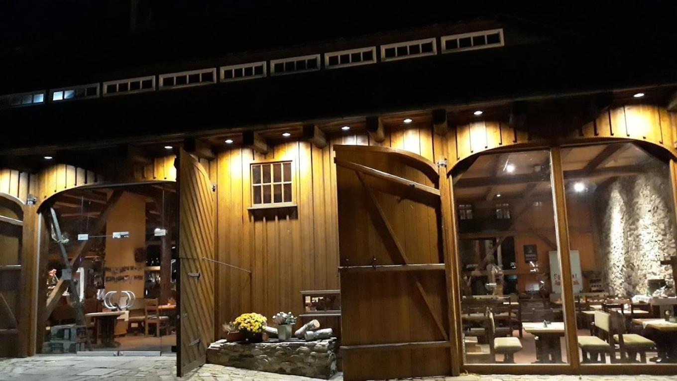 Familien- Und Apartmenthotel Lerchenberghof Walddorf  Экстерьер фото